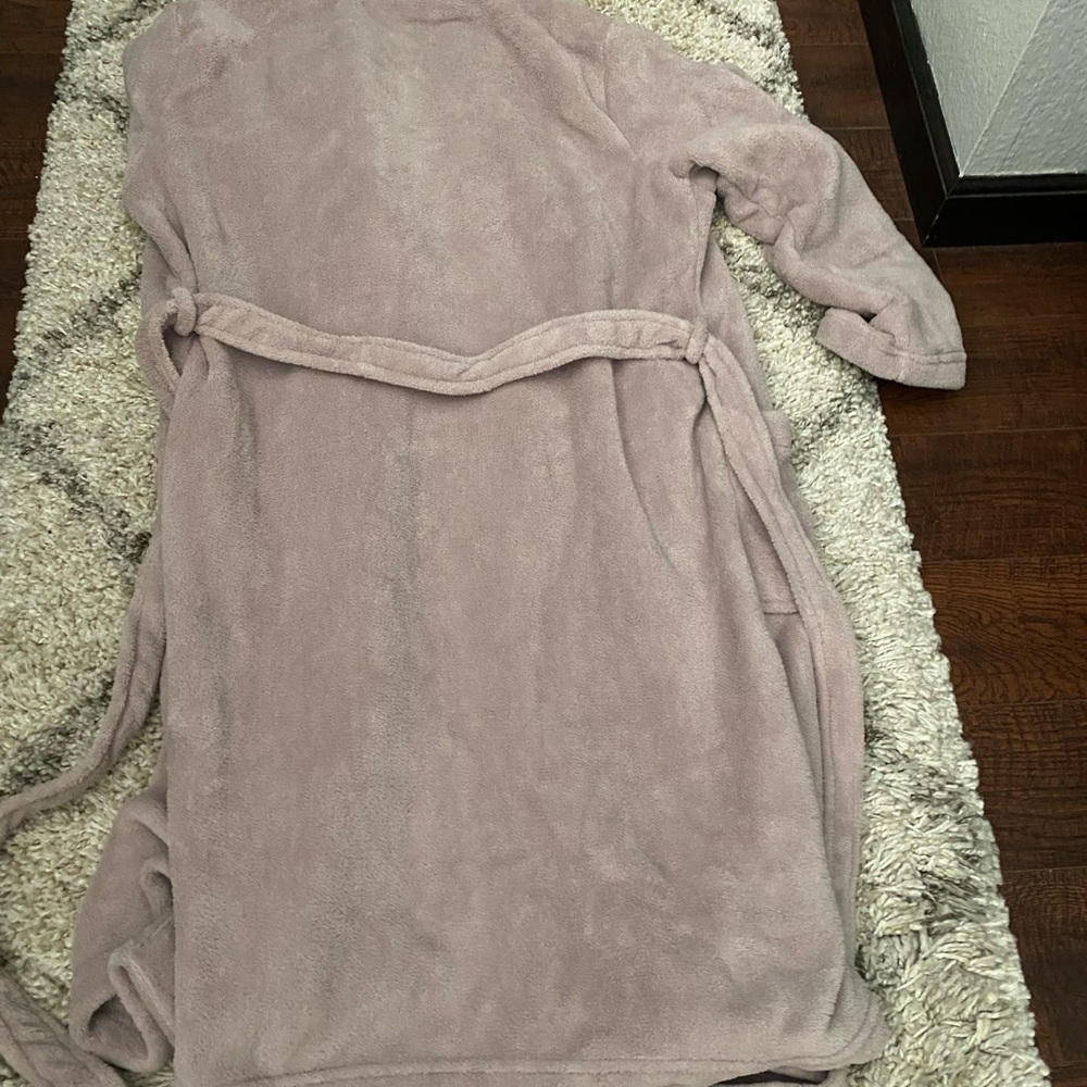 Lavander robe - Picture 4 of 4